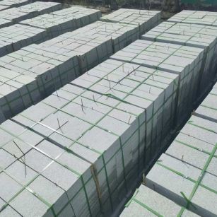 抚顺 芝麻白1.8公分火烧300*600地铺，清仓大甩卖