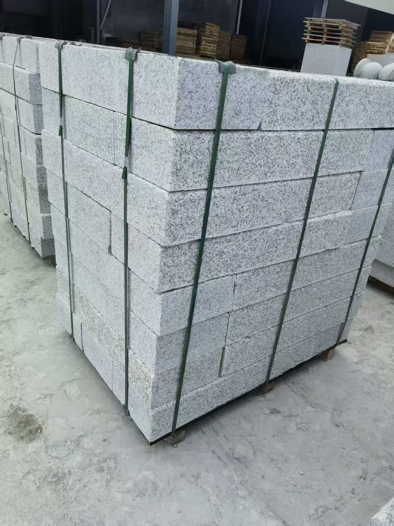 抚顺 芙蓉白火烧两面路沿石