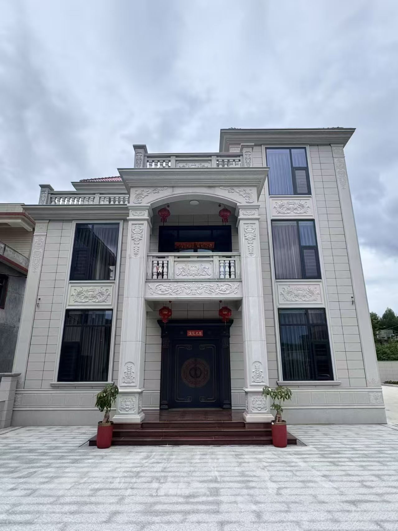 抚顺 芝麻白石材别墅干挂案例展示