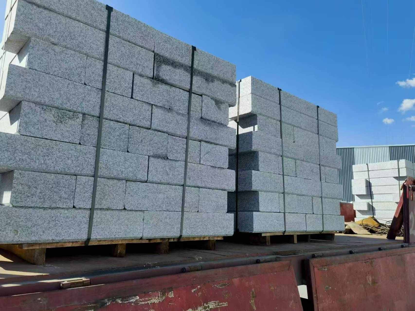 抚顺 路沿石装车出货